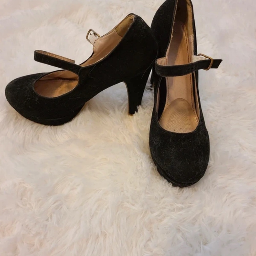 Elegant Black Mary Jane Heels